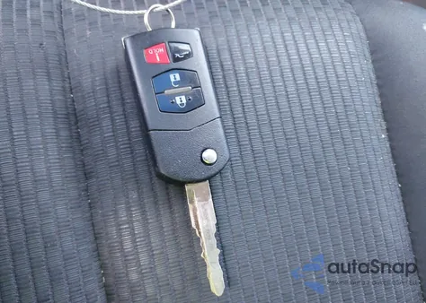 2013 Mazda Mazda6 I Sport z USA, uszkodzony, nr VIN 1YVHZ8BH4D5M11883